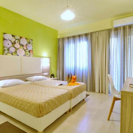 Hotel Orpheus Гувия Екстериор снимка