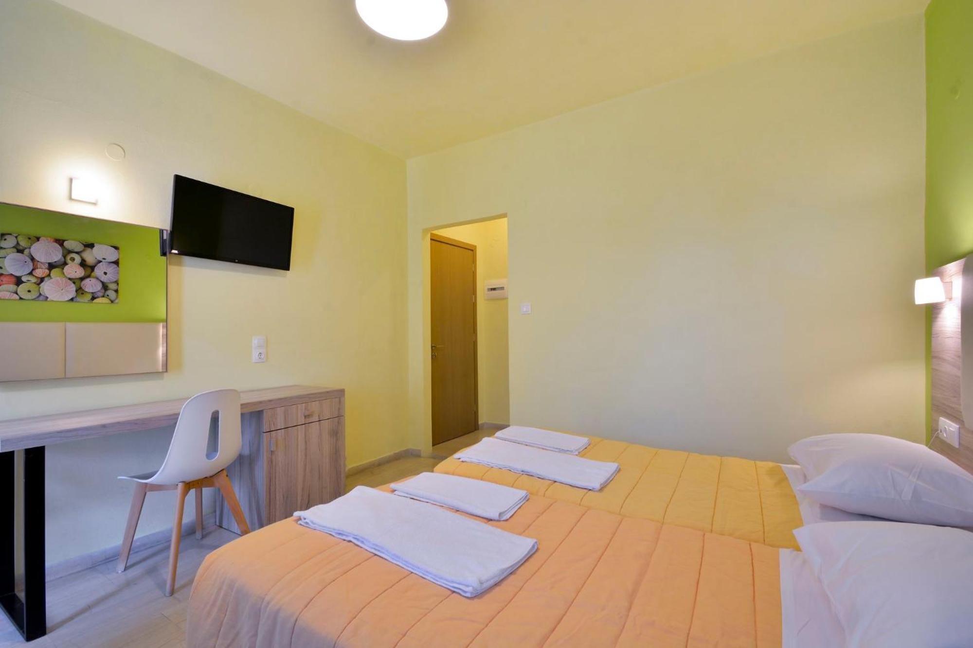 Hotel Orpheus Гувия Екстериор снимка