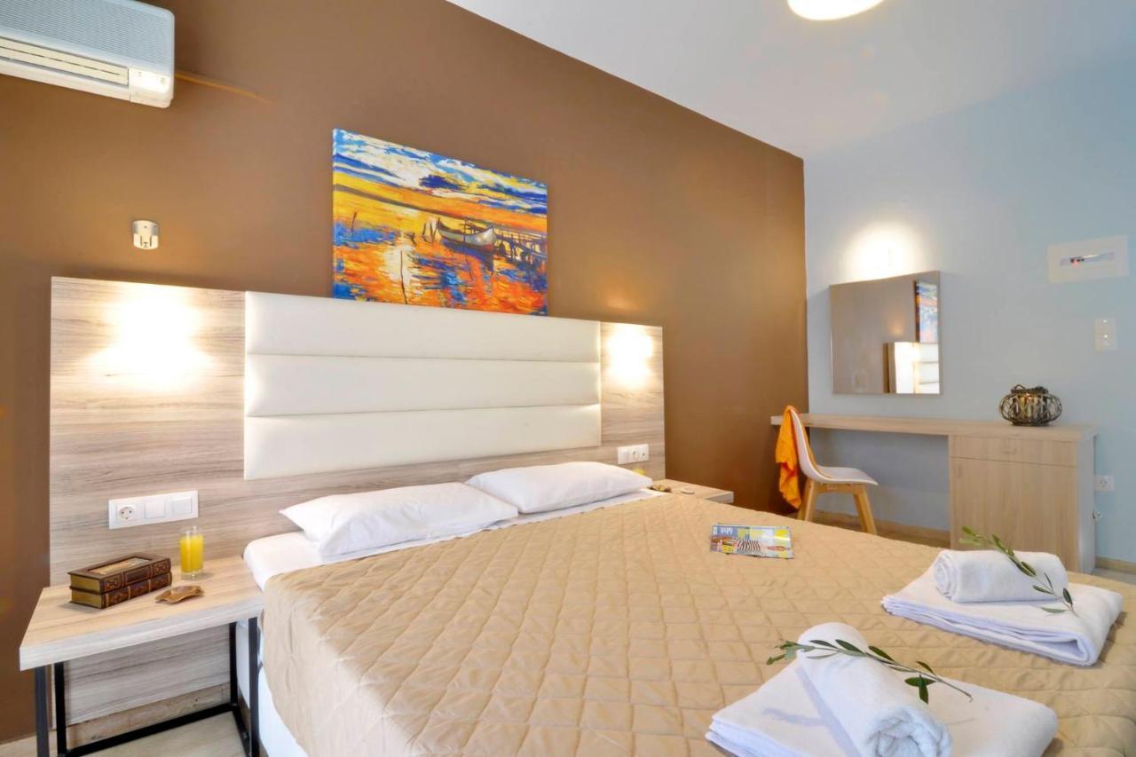 Hotel Orpheus Гувия Екстериор снимка