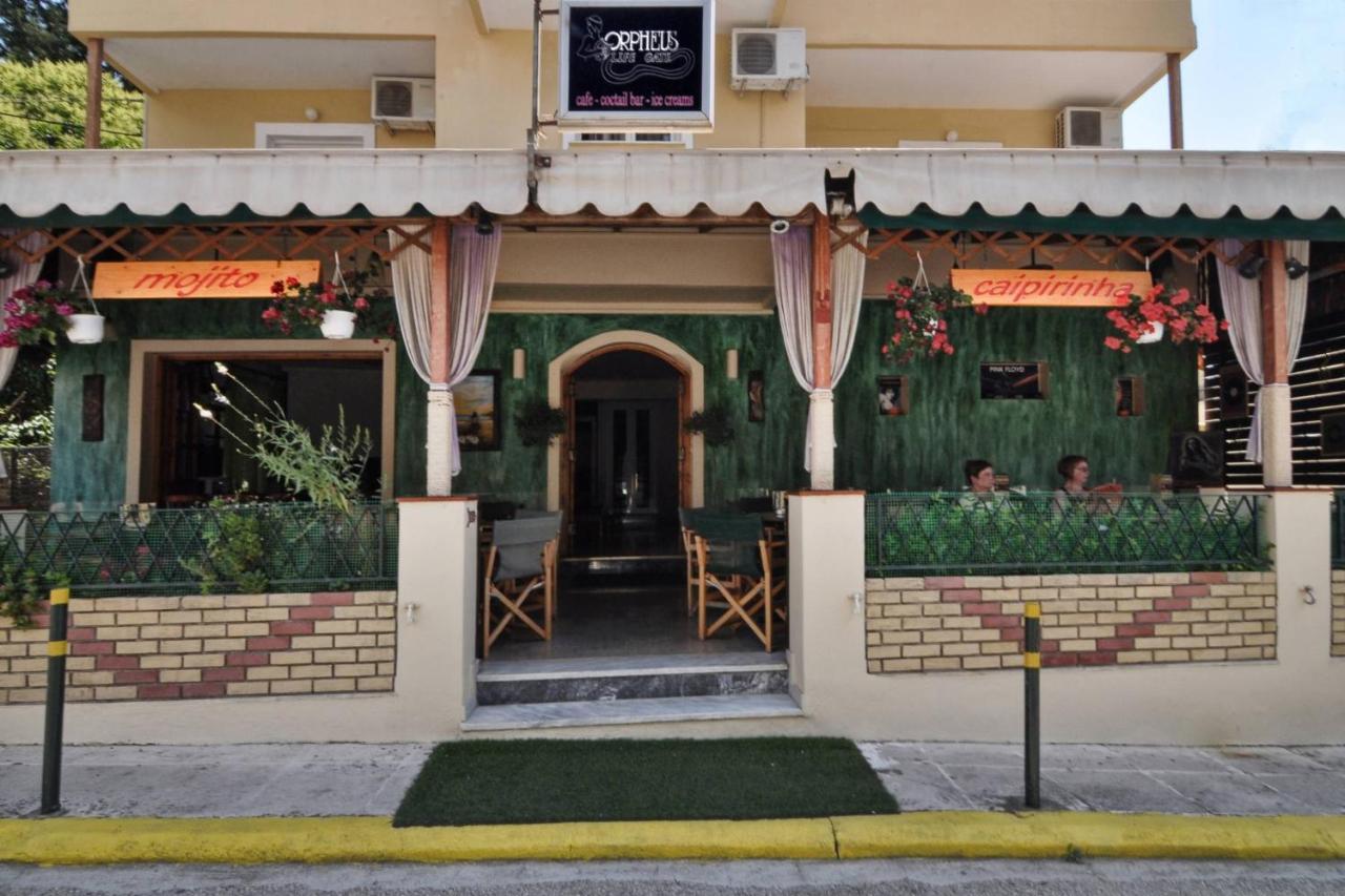 Hotel Orpheus Гувия Екстериор снимка