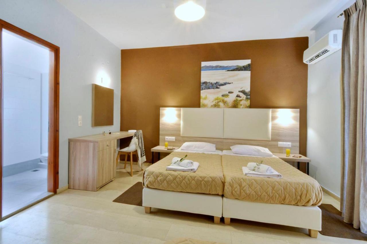 Hotel Orpheus Гувия Екстериор снимка